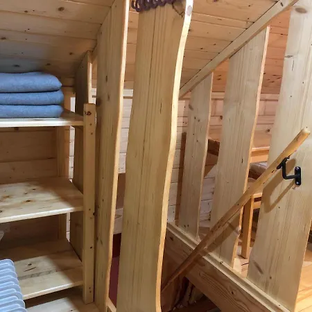 U Adama Grajoka Quarto em Acomodações Particulares *