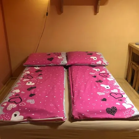U Adama Grajoka
