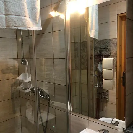 U Adama Grajoka 民宿 *